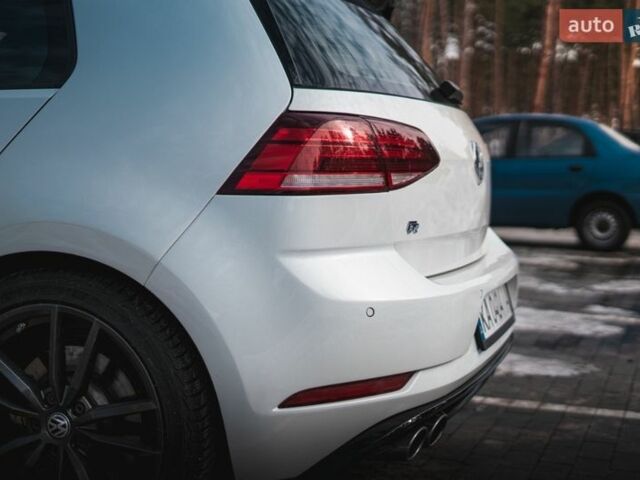 Белый Фольксваген Гольф Р, объемом двигателя 1.97 л и пробегом 57 тыс. км за 25499 $, фото 30 на Automoto.ua