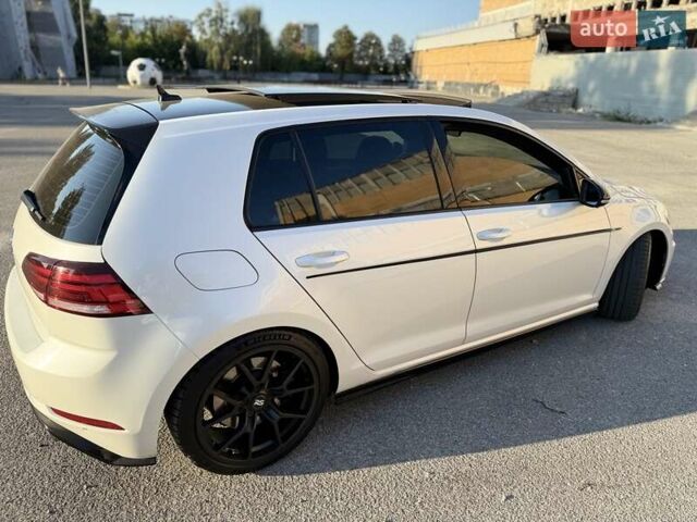 Білий Фольксваген Гольф Р, об'ємом двигуна 1.97 л та пробігом 83 тис. км за 25800 $, фото 8 на Automoto.ua