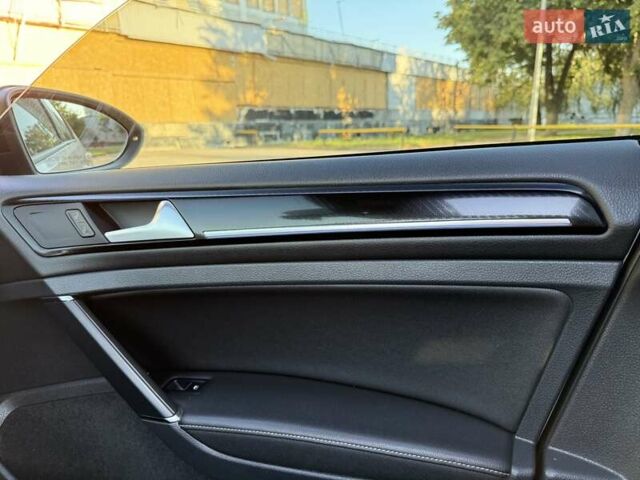 Білий Фольксваген Гольф Р, об'ємом двигуна 1.97 л та пробігом 83 тис. км за 25800 $, фото 38 на Automoto.ua