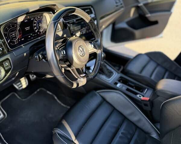 Білий Фольксваген Гольф Р, об'ємом двигуна 1.97 л та пробігом 83 тис. км за 25800 $, фото 19 на Automoto.ua