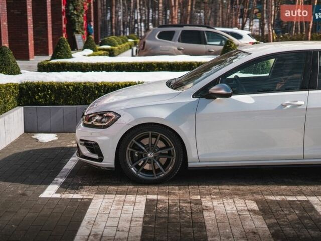Белый Фольксваген Гольф Р, объемом двигателя 1.97 л и пробегом 57 тыс. км за 25499 $, фото 59 на Automoto.ua