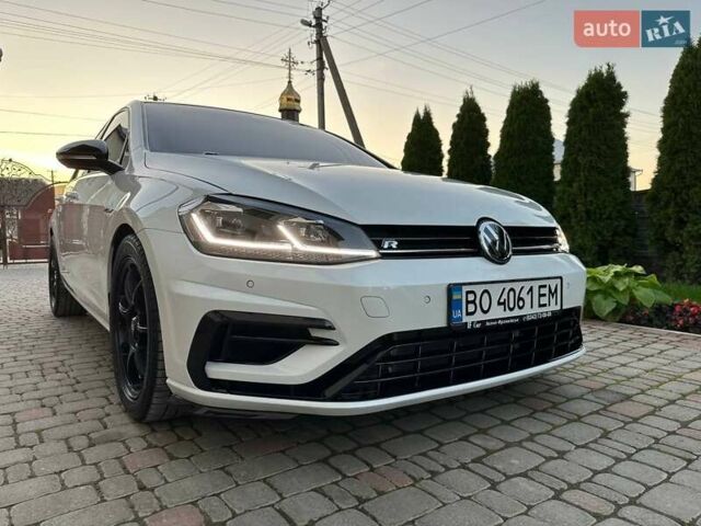 Белый Фольксваген Гольф Р, объемом двигателя 1.97 л и пробегом 64 тыс. км за 26700 $, фото 6 на Automoto.ua