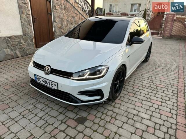 Білий Фольксваген Гольф Р, об'ємом двигуна 1.97 л та пробігом 64 тис. км за 26700 $, фото 3 на Automoto.ua