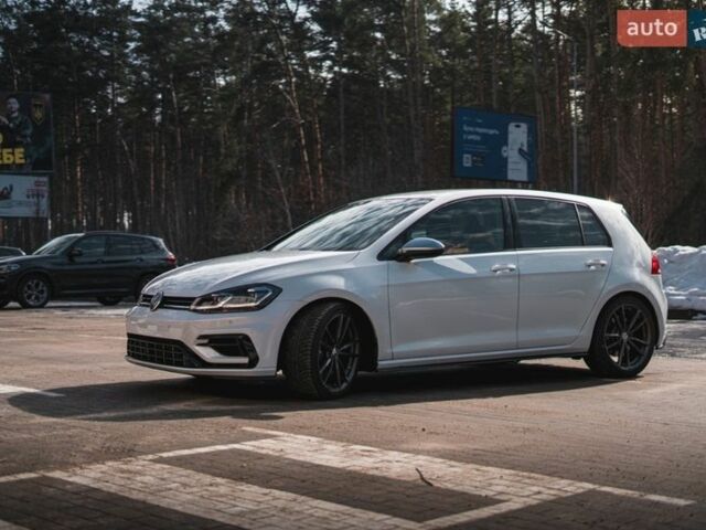 Белый Фольксваген Гольф Р, объемом двигателя 1.97 л и пробегом 57 тыс. км за 25499 $, фото 51 на Automoto.ua