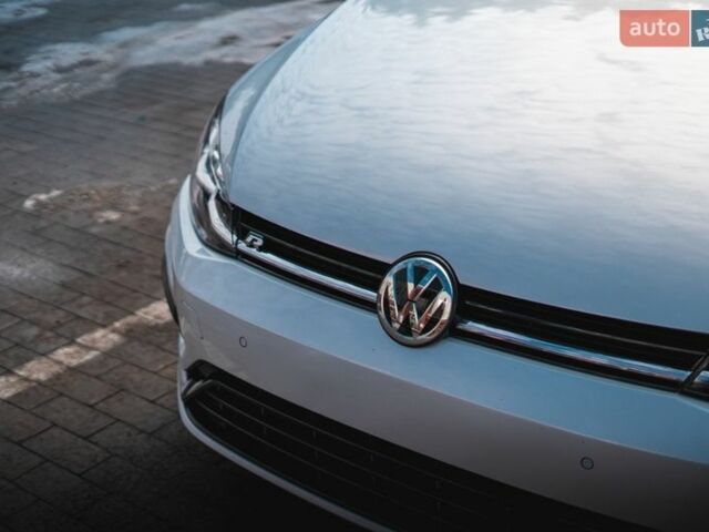 Белый Фольксваген Гольф Р, объемом двигателя 1.97 л и пробегом 57 тыс. км за 25499 $, фото 18 на Automoto.ua