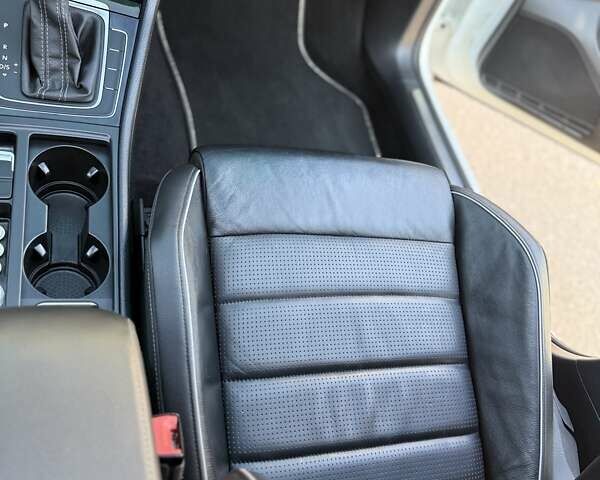 Білий Фольксваген Гольф Р, об'ємом двигуна 1.97 л та пробігом 83 тис. км за 25800 $, фото 15 на Automoto.ua