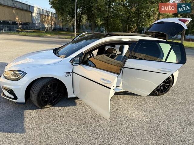 Білий Фольксваген Гольф Р, об'ємом двигуна 1.97 л та пробігом 83 тис. км за 25800 $, фото 23 на Automoto.ua