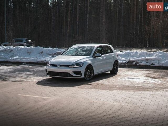 Белый Фольксваген Гольф Р, объемом двигателя 1.97 л и пробегом 57 тыс. км за 25499 $, фото 45 на Automoto.ua