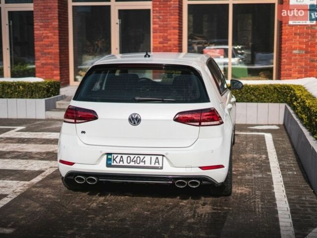 Белый Фольксваген Гольф Р, объемом двигателя 1.97 л и пробегом 57 тыс. км за 25499 $, фото 55 на Automoto.ua