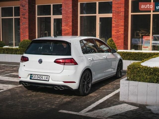 Белый Фольксваген Гольф Р, объемом двигателя 1.97 л и пробегом 57 тыс. км за 25499 $, фото 54 на Automoto.ua