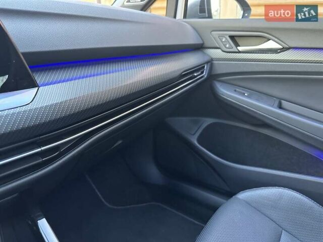 Білий Фольксваген Гольф Р, об'ємом двигуна 2 л та пробігом 41 тис. км за 49900 $, фото 15 на Automoto.ua