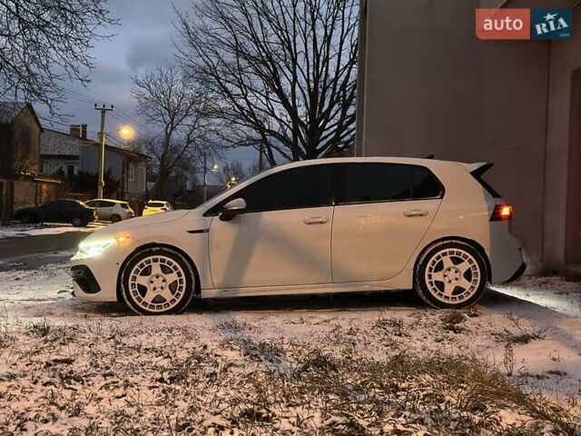 Білий Фольксваген Гольф Р, об'ємом двигуна 2 л та пробігом 41 тис. км за 49900 $, фото 1 на Automoto.ua