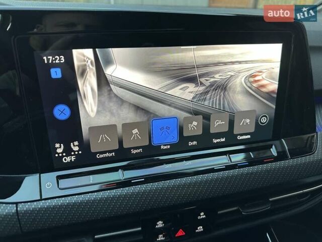 Білий Фольксваген Гольф Р, об'ємом двигуна 2 л та пробігом 41 тис. км за 49900 $, фото 16 на Automoto.ua