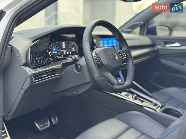 Білий Фольксваген Гольф Р, об'ємом двигуна 2 л та пробігом 33 тис. км за 46000 $, фото 18 на Automoto.ua