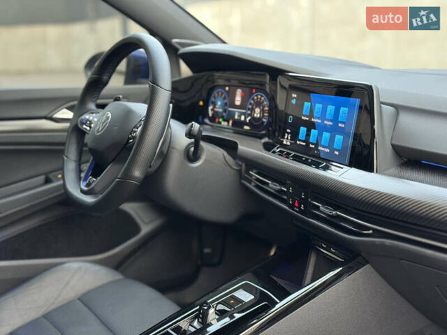 Білий Фольксваген Гольф Р, об'ємом двигуна 2 л та пробігом 33 тис. км за 46000 $, фото 32 на Automoto.ua