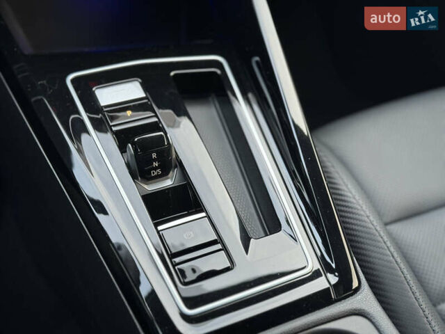 Білий Фольксваген Гольф Р, об'ємом двигуна 2 л та пробігом 33 тис. км за 46000 $, фото 50 на Automoto.ua