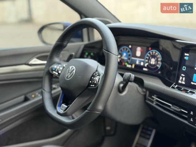 Білий Фольксваген Гольф Р, об'ємом двигуна 2 л та пробігом 33 тис. км за 46000 $, фото 33 на Automoto.ua