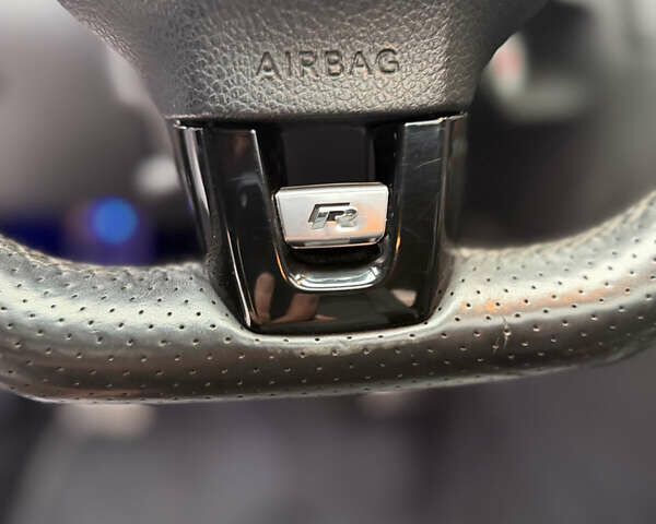 Чорний Фольксваген Гольф Р, об'ємом двигуна 2 л та пробігом 240 тис. км за 11000 $, фото 11 на Automoto.ua