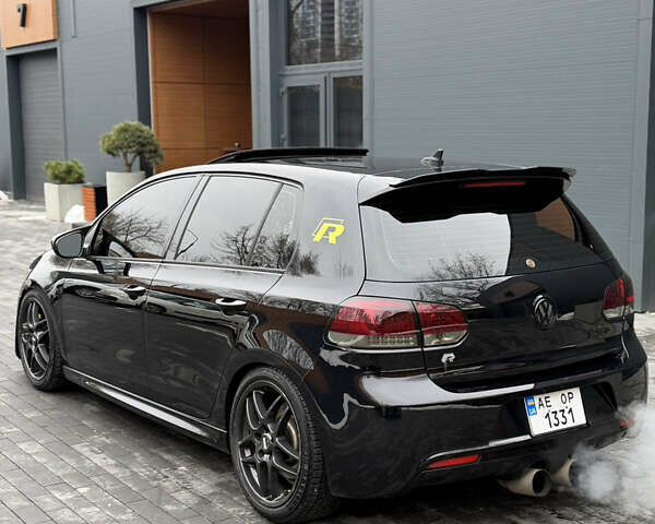 Чорний Фольксваген Гольф Р, об'ємом двигуна 2 л та пробігом 240 тис. км за 11000 $, фото 4 на Automoto.ua