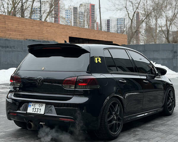 Чорний Фольксваген Гольф Р, об'ємом двигуна 2 л та пробігом 240 тис. км за 11000 $, фото 2 на Automoto.ua