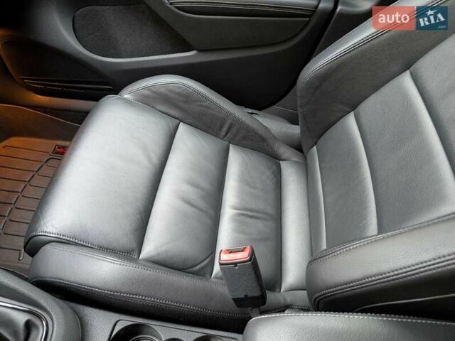 Чорний Фольксваген Гольф Р, об'ємом двигуна 2 л та пробігом 84 тис. км за 15000 $, фото 22 на Automoto.ua