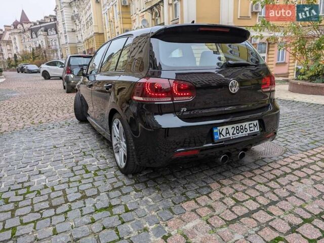 Чорний Фольксваген Гольф Р, об'ємом двигуна 2 л та пробігом 84 тис. км за 15000 $, фото 6 на Automoto.ua