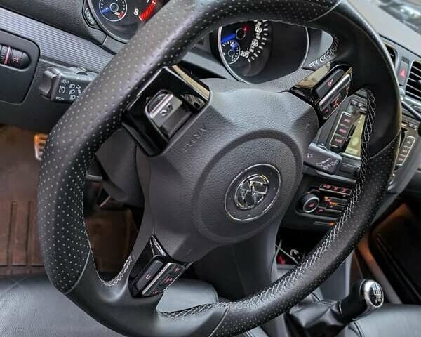 Чорний Фольксваген Гольф Р, об'ємом двигуна 2 л та пробігом 84 тис. км за 15000 $, фото 20 на Automoto.ua