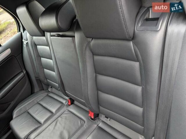 Чорний Фольксваген Гольф Р, об'ємом двигуна 2 л та пробігом 84 тис. км за 15000 $, фото 33 на Automoto.ua