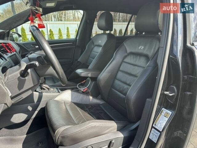 Черный Фольксваген Гольф Р, объемом двигателя 2 л и пробегом 130 тыс. км за 20000 $, фото 14 на Automoto.ua