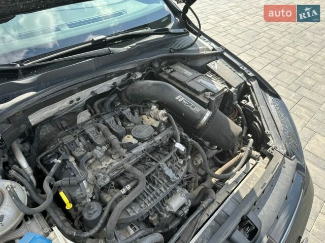 Черный Фольксваген Гольф Р, объемом двигателя 2 л и пробегом 130 тыс. км за 20000 $, фото 23 на Automoto.ua