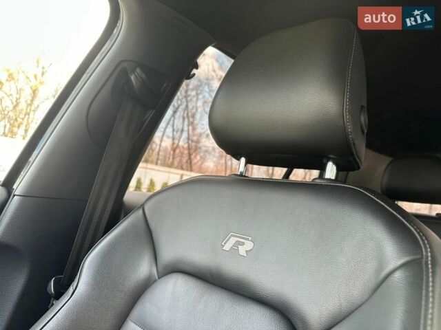 Черный Фольксваген Гольф Р, объемом двигателя 2 л и пробегом 130 тыс. км за 20000 $, фото 22 на Automoto.ua