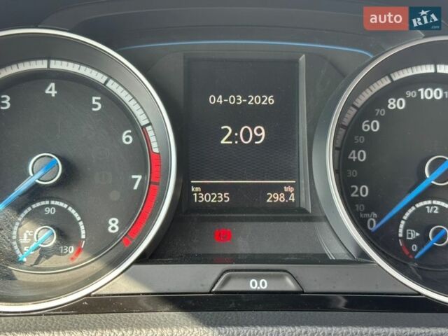 Черный Фольксваген Гольф Р, объемом двигателя 2 л и пробегом 130 тыс. км за 20000 $, фото 25 на Automoto.ua