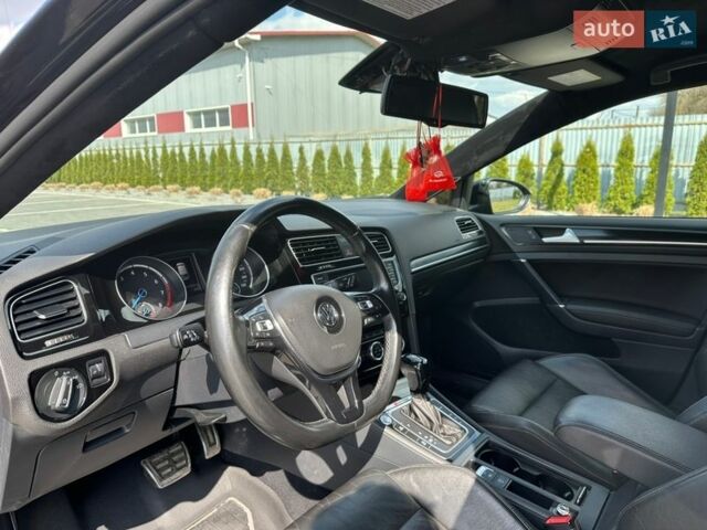 Черный Фольксваген Гольф Р, объемом двигателя 2 л и пробегом 130 тыс. км за 20000 $, фото 13 на Automoto.ua