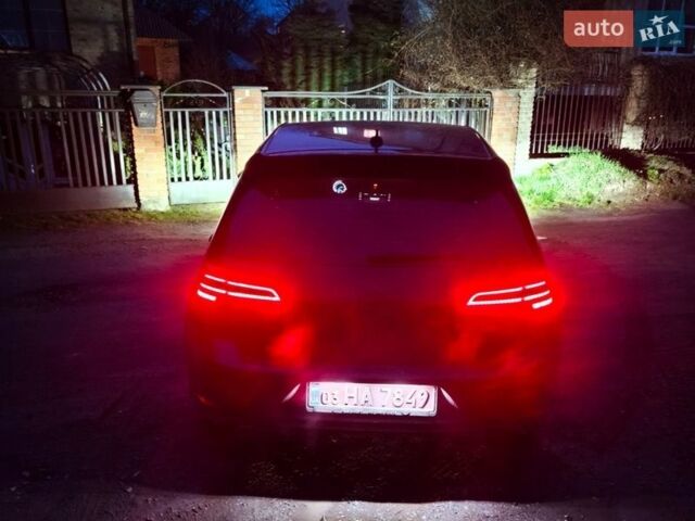 Черный Фольксваген Гольф Р, объемом двигателя 2 л и пробегом 130 тыс. км за 20000 $, фото 27 на Automoto.ua