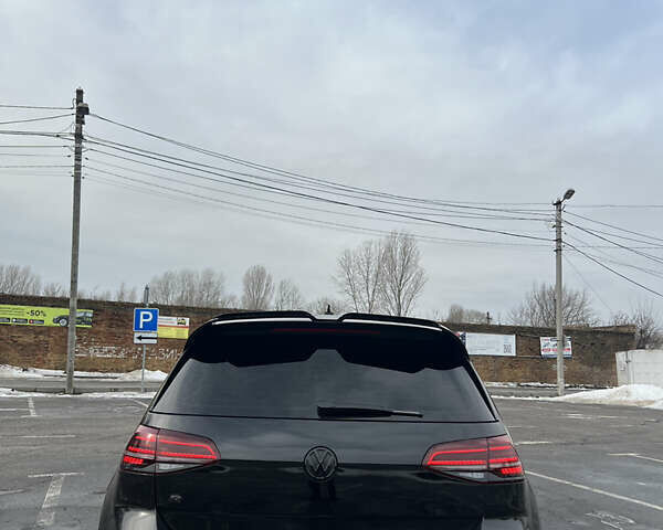 Черный Фольксваген Гольф Р, объемом двигателя 2 л и пробегом 96 тыс. км за 24500 $, фото 4 на Automoto.ua