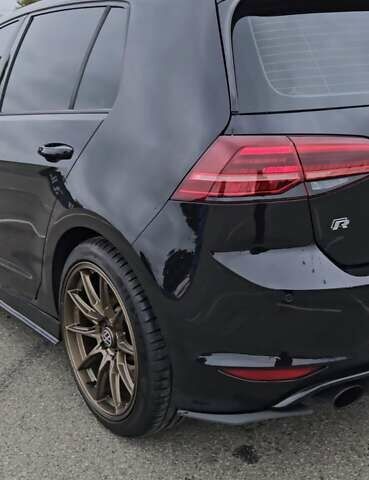 Черный Фольксваген Гольф Р, объемом двигателя 2 л и пробегом 141 тыс. км за 18500 $, фото 3 на Automoto.ua