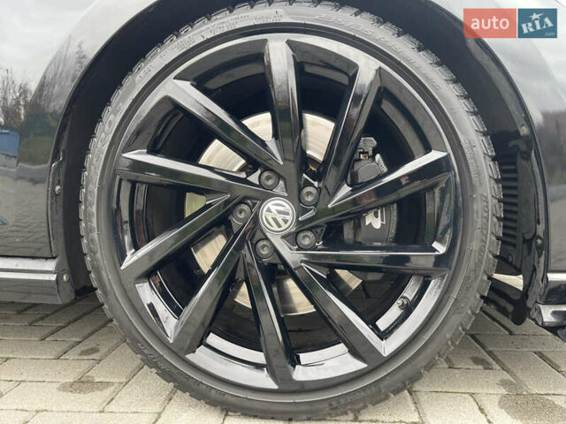Чорний Фольксваген Гольф Р, об'ємом двигуна 2 л та пробігом 99 тис. км за 20999 $, фото 12 на Automoto.ua