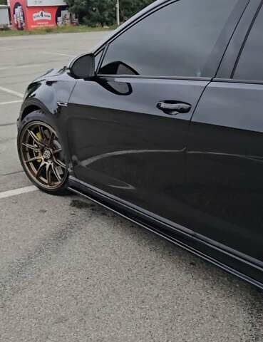 Черный Фольксваген Гольф Р, объемом двигателя 2 л и пробегом 141 тыс. км за 18500 $, фото 9 на Automoto.ua