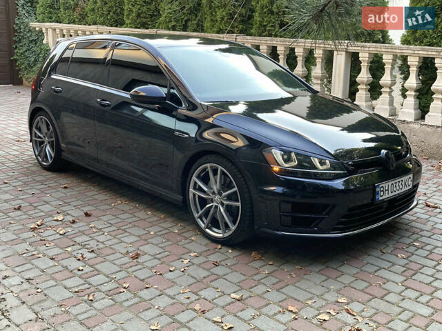 Черный Фольксваген Гольф Р, объемом двигателя 2 л и пробегом 70 тыс. км за 22900 $, фото 1 на Automoto.ua