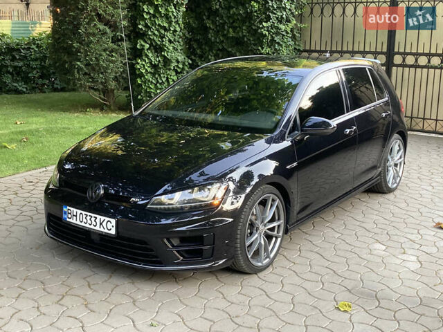 Черный Фольксваген Гольф Р, объемом двигателя 2 л и пробегом 70 тыс. км за 22900 $, фото 3 на Automoto.ua