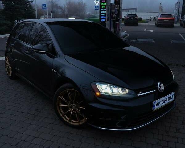 Черный Фольксваген Гольф Р, объемом двигателя 1.98 л и пробегом 176 тыс. км за 14799 $, фото 4 на Automoto.ua