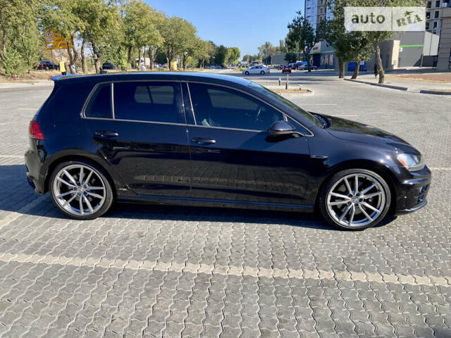 Черный Фольксваген Гольф Р, объемом двигателя 2 л и пробегом 70 тыс. км за 20700 $, фото 2 на Automoto.ua