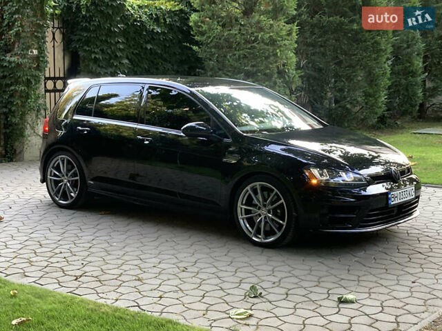Черный Фольксваген Гольф Р, объемом двигателя 2 л и пробегом 70 тыс. км за 22900 $, фото 4 на Automoto.ua