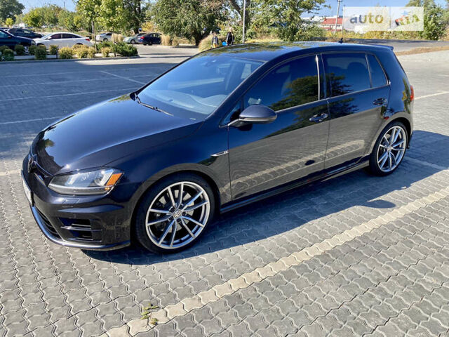 Черный Фольксваген Гольф Р, объемом двигателя 2 л и пробегом 70 тыс. км за 20700 $, фото 6 на Automoto.ua