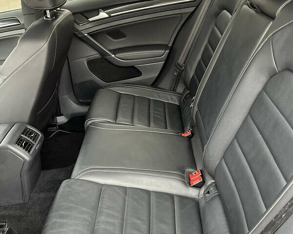 Черный Фольксваген Гольф Р, объемом двигателя 1.98 л и пробегом 130 тыс. км за 18200 $, фото 3 на Automoto.ua