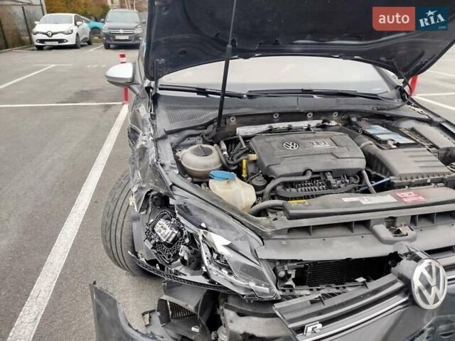 Черный Фольксваген Гольф Р, объемом двигателя 2 л и пробегом 95 тыс. км за 13999 $, фото 16 на Automoto.ua