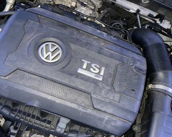 Черный Фольксваген Гольф Р, объемом двигателя 2 л и пробегом 95 тыс. км за 13999 $, фото 12 на Automoto.ua