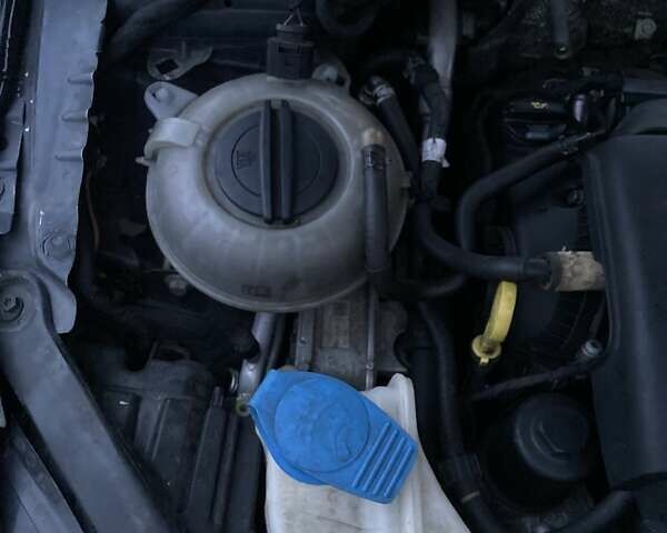 Черный Фольксваген Гольф Р, объемом двигателя 2 л и пробегом 95 тыс. км за 13999 $, фото 14 на Automoto.ua