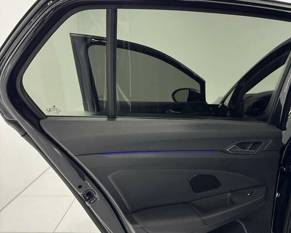 Черный Фольксваген Гольф Р, объемом двигателя 1.98 л и пробегом 21 тыс. км за 46500 $, фото 28 на Automoto.ua