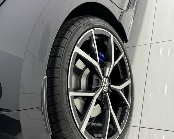 Черный Фольксваген Гольф Р, объемом двигателя 1.98 л и пробегом 21 тыс. км за 46500 $, фото 15 на Automoto.ua